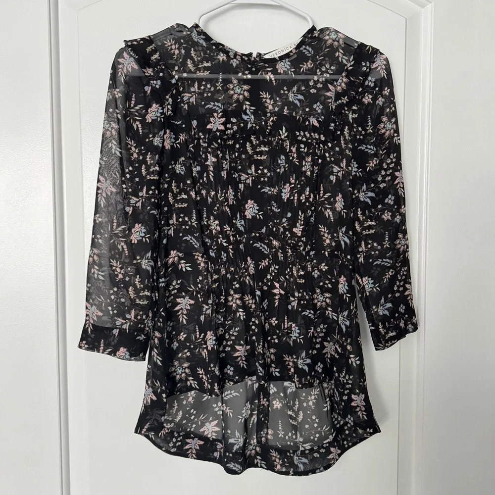 VERONICA BEARD Thompson Floral 100% Silk Ruffle Blouse Top Black Size 2 - Picture 2 of 10